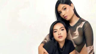 ScarletAndNaomi livejasmin