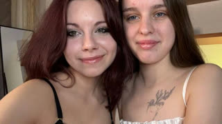 AlicaAndSophie livejasmin