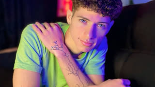 MattiaDurand livejasmin